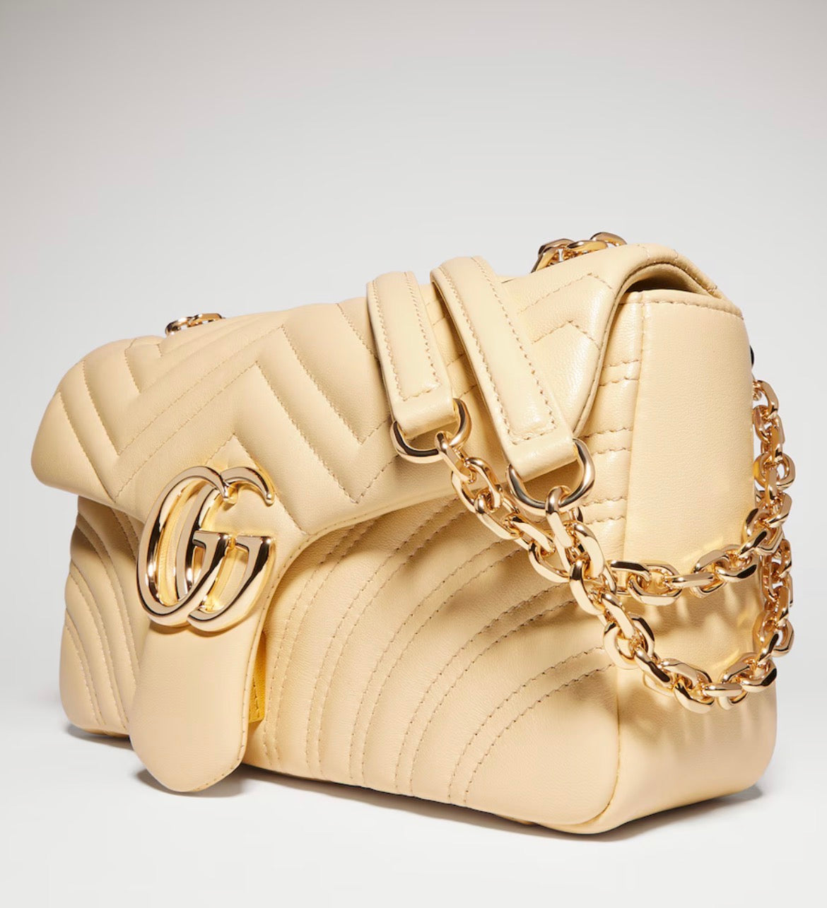 GG Marmont medium shoulder bag