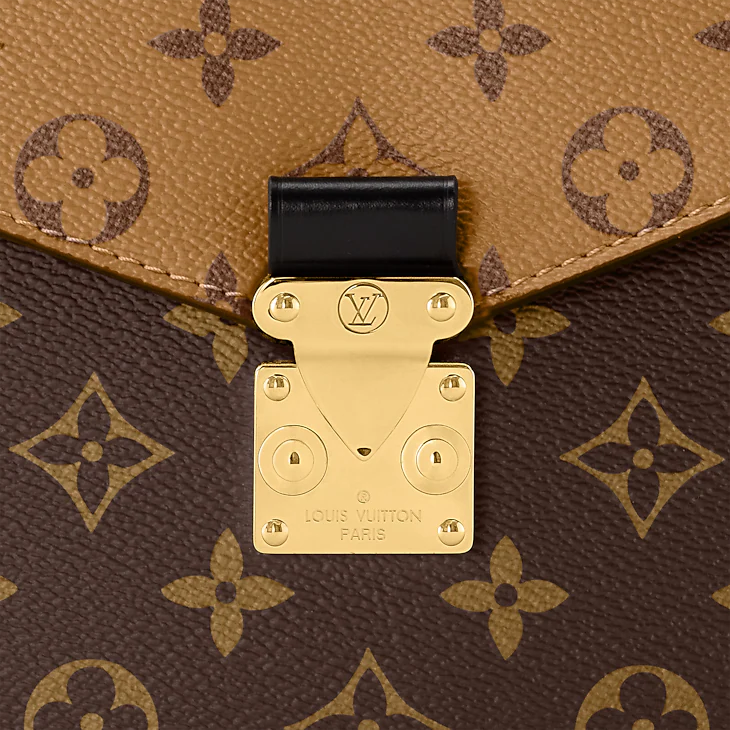 Louis Vuitton Pochette Métis