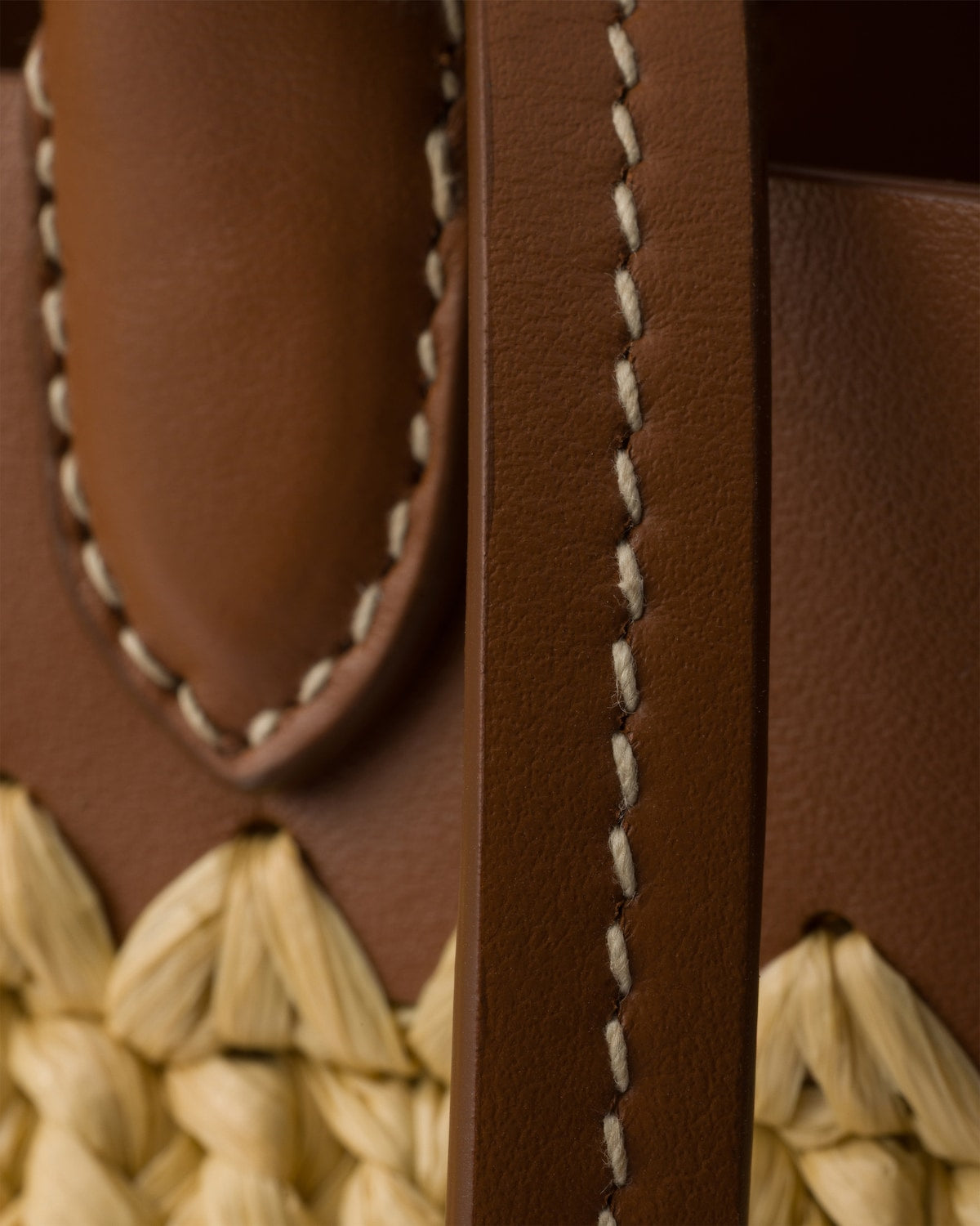 Small crochet and leather tote bag